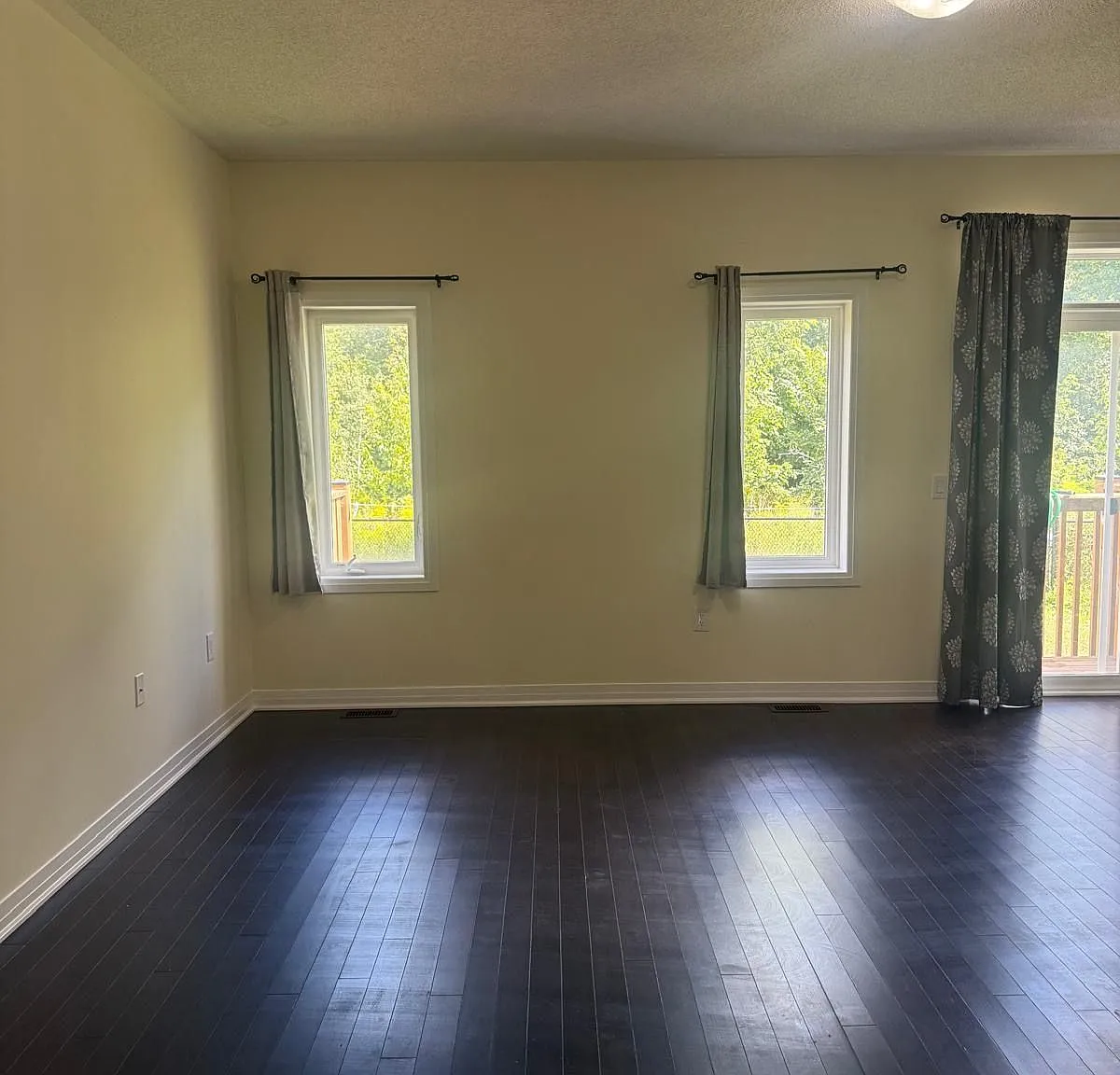 3 bed, $2,900 — Photo 3