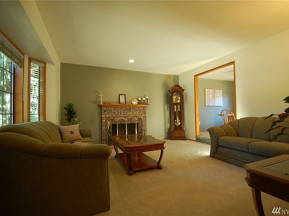 3rd image of 4924 134th Pl SE