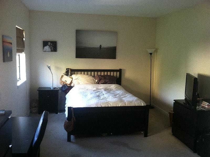 2nd image of 359 W 4th St