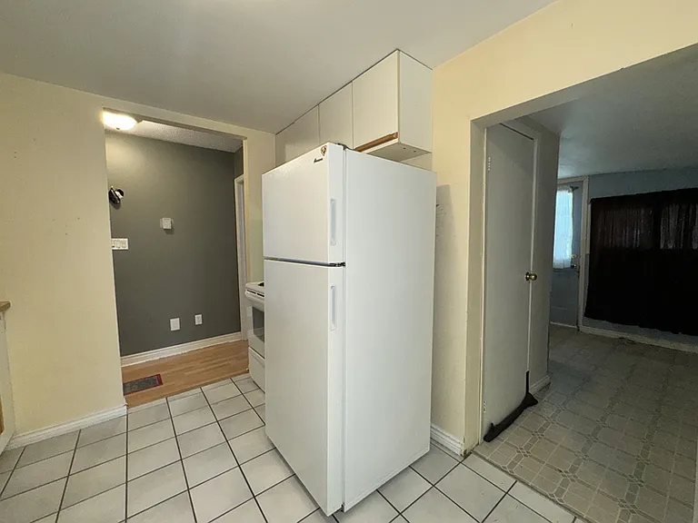 22 McDonald St — Photo 8
