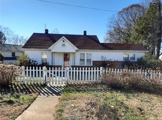 454 Petree Rd, Winston Salem, NC 27106