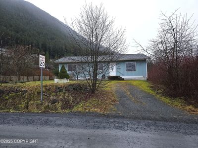 100 Kiksadi Ct, Sitka, AK, 99835