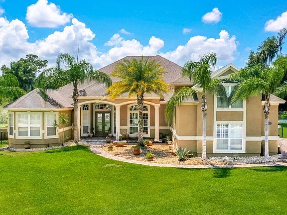4th image of 713 Berry Ln