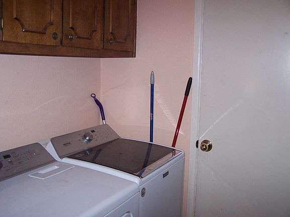 4th image of 704 Claymoor Dr