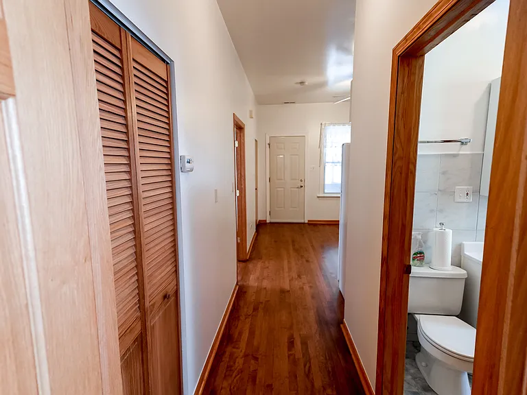 2219 W Rice St #1R — Photo 7
