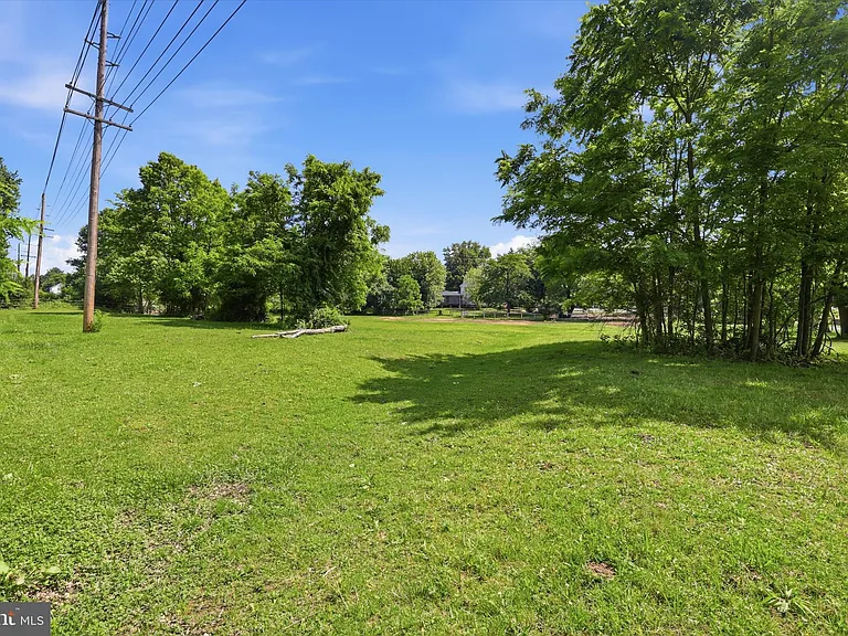 8606 Yellow Springs Rd — Photo 41