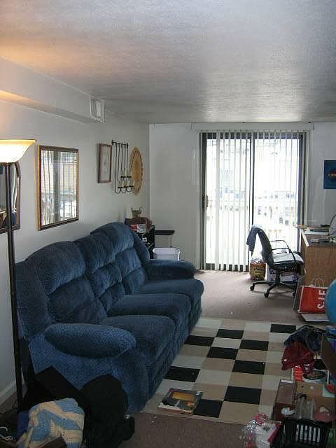 1st image of 16 W Pike St APT 2