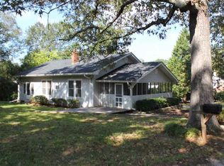 137 Oakhurst Cir, Central, SC 29630