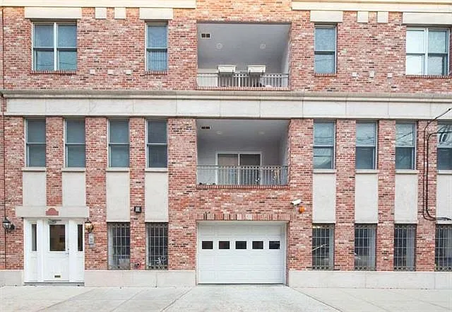 75 Jefferson St #5 — Photo 1