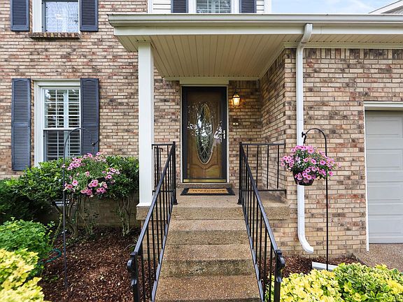 3rd image of 1604 Rosewood Ct