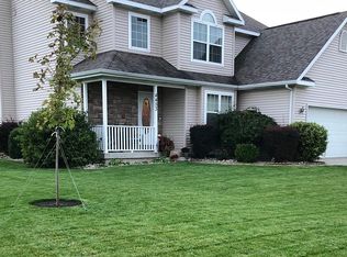4453 Bowline Ct, Lansing, MI 48911