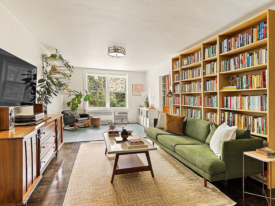 1st image of 651 Vanderbilt St APT 2B