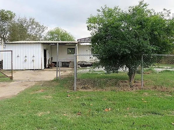 1078 County Road 499, Alvin, TX 77511