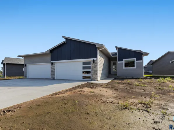 6908 W 5th St, Sioux Falls, SD 57107