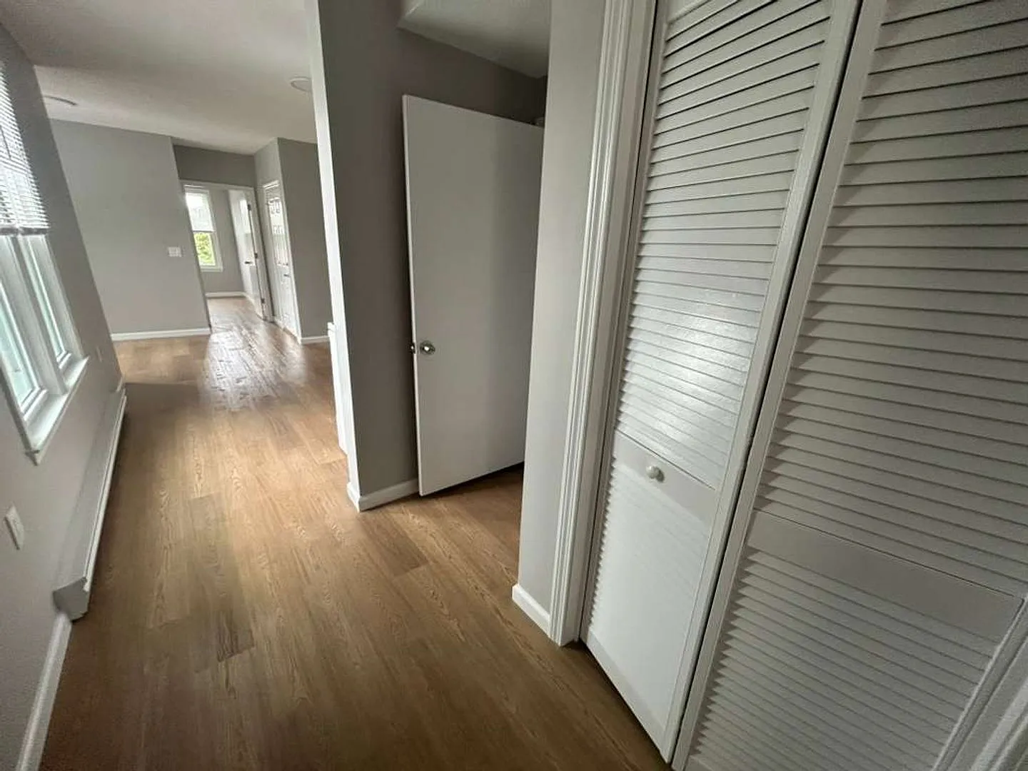 Live Close to Everything: Beaches, Schools, EB, Coast Guard Academy 461 Williams St Has It All! — Photo 4