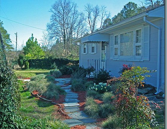 4th image of 60 Summers Ln