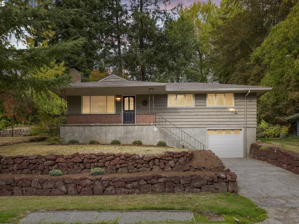 4121 SW Idaho Ter, Portland, OR 97221