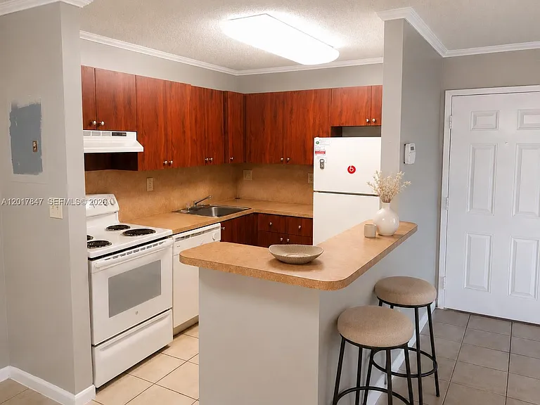7235 NW 179th St #101 — Photo 4