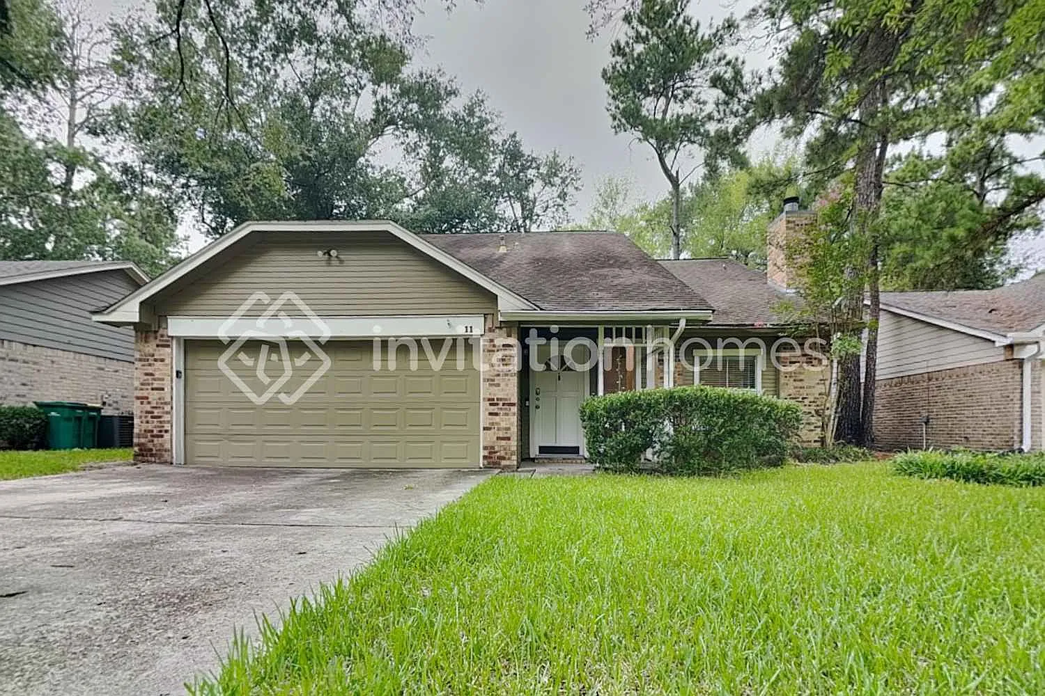 11 Brentwood Oaks Ct The Woodlands, TX 77381 — Photo 1