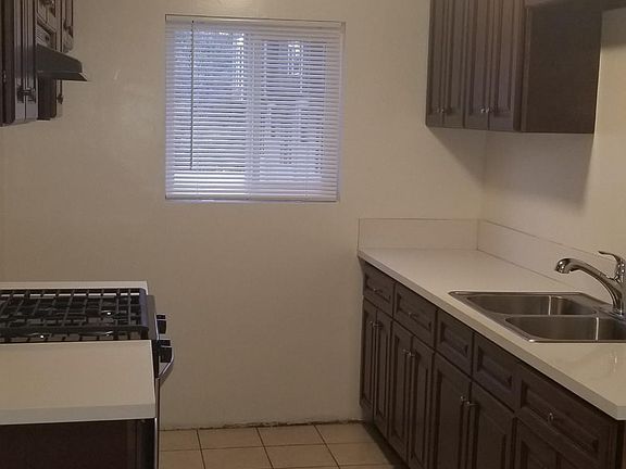 5th image of 706 Chestnut Ave APT 10
