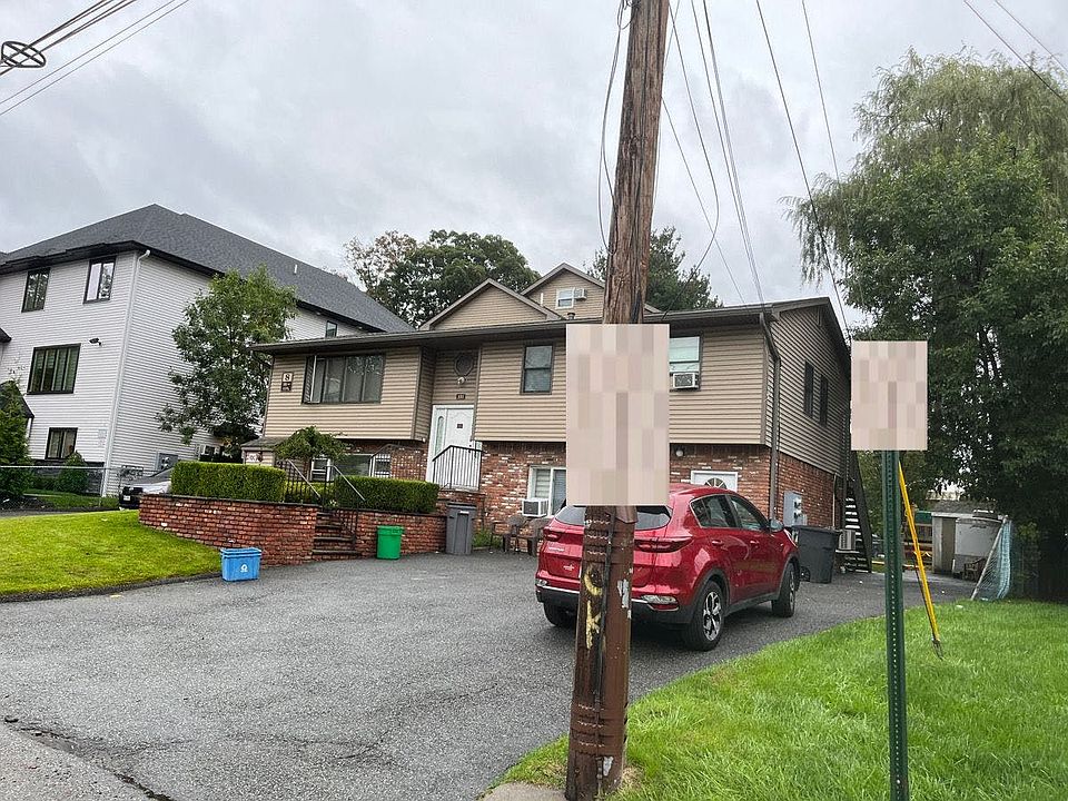 2nd image of 8 Charles Ln #2