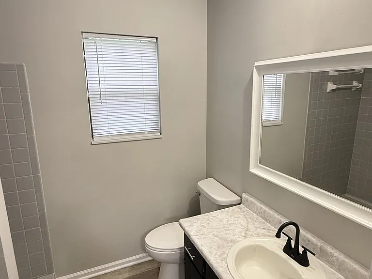 Crestview Dr — Photo 12