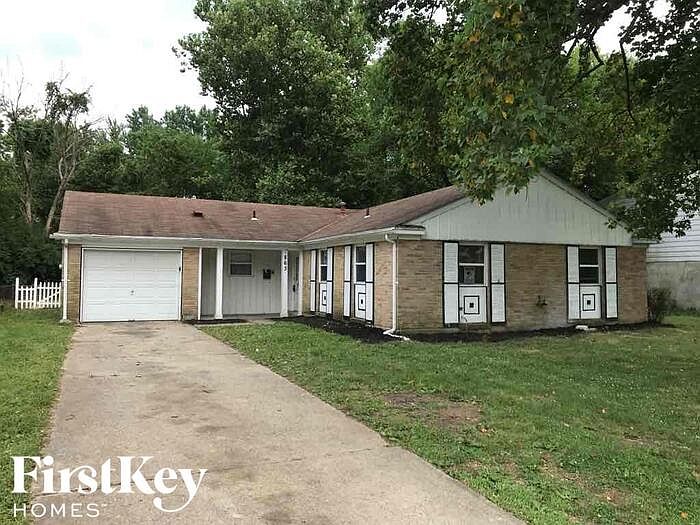 1st image of 863 Hanson Dr