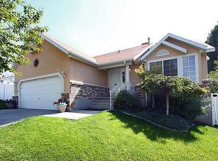 942 E Riparian Dr, Draper, UT 84020