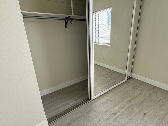 5th image of 1759 N Mariposa Ave