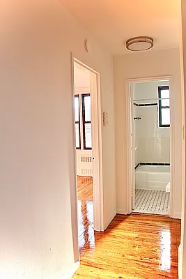 Sold by Diamond Real, Inc. | media 28