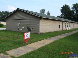 333 W Wall St #402, Shelburn, IN