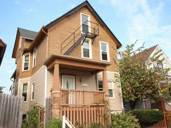 2857 N Hubbard St, Milwaukee, WI 53212