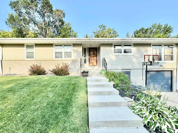 2616 Willow St, Sioux City, IA 51106