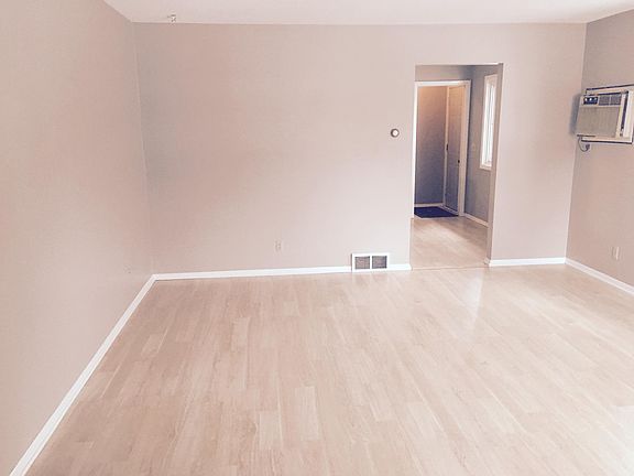 3rd image of 3108 42nd Ave S