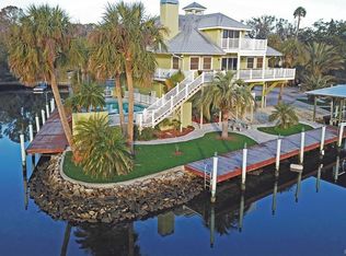 2060 NW 15th St, Crystal River, FL 34428