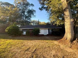 6135 Hinchcliff Rd, Montgomery, AL 36117