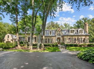 586 Spruce Ave, Lake Forest, IL 60045
