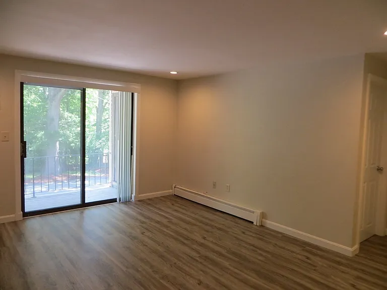 49 Parker Ave #8 — Photo 6