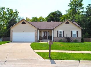 32 Colonial Creek Ct, Wentzville, MO 63385