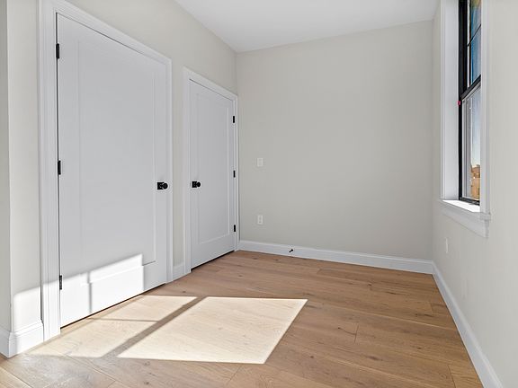 5th image of 55 Woodward St #7-8