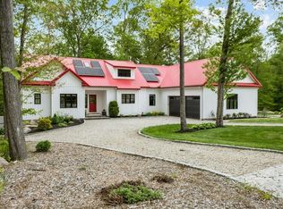 45 Lloyd Bowen Ct, Glocester, RI 02814