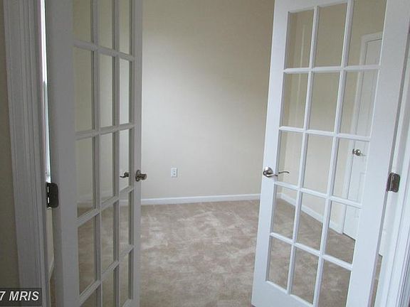 2nd image of 507 Pebblebrook Ln