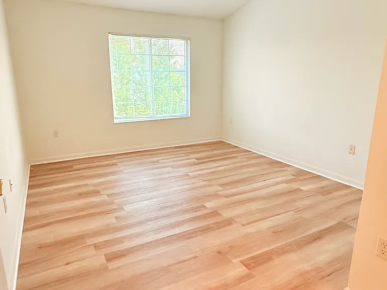 3044 Westminster Dr #309 — Photo 21