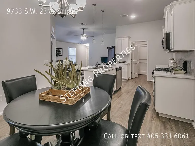 9733 SW 23rd St — Photo 9