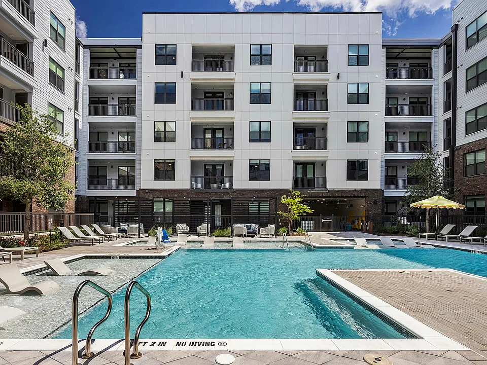 northpark_amenity_pool_125