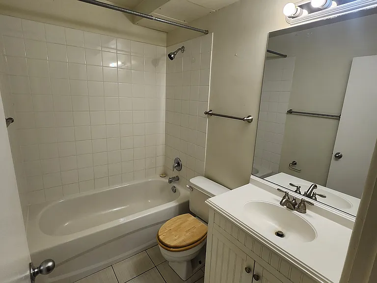 2424 14th St SW — Photo 37