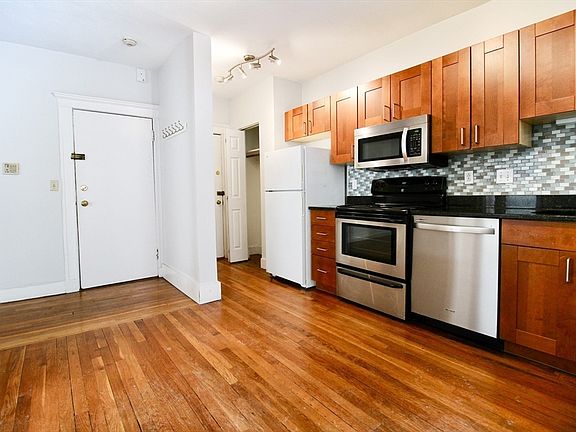 4th image of 32 Ransom Rd APT 4