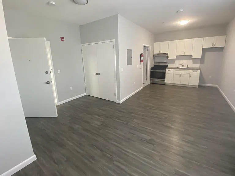 146 Hamilton Ave #205 — Photo 3