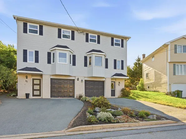 13 Anahid Ct, Halifax, NS B4A 3X2