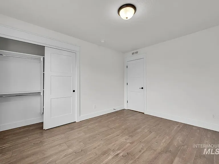 4304 W Ravenna St — Photo 26